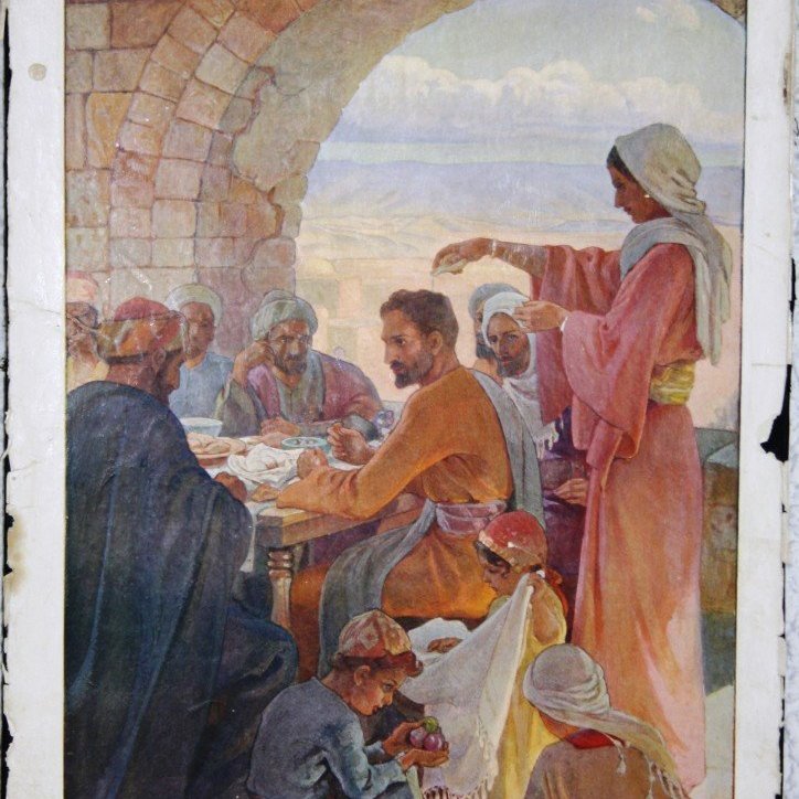 ,,Kom þá til hans kona og hafði alabastursbuðk með dýrum smyrslum og hellti yfir höfuð honum þar sem hann sat að borði.