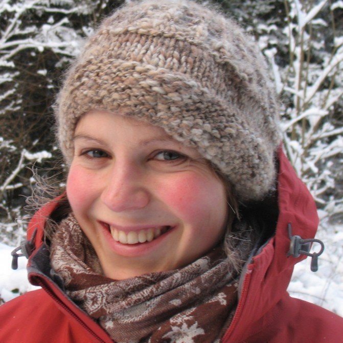 Christina Wiest frá Þýskalandi.
EVS-Sjálfboðaliði í Glerárkirkju ágúst 2006 til ágúst 2007.
EVS-Sjálfboðaliðar koma til Íslands með stuðningi frá ungmennaáætlun ESB sem nefnist á íslensku Evrópa Unga Fólksins. Glerárkirkja starfar sem viðurkennd móttökusamtök.
