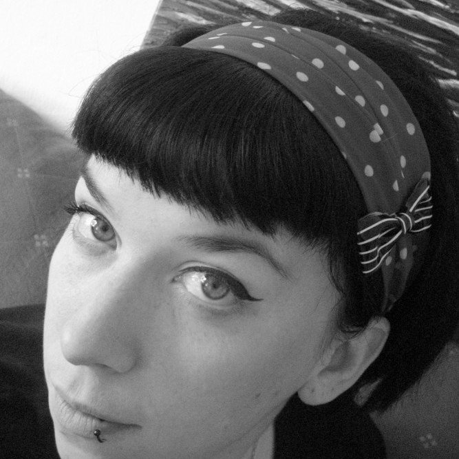 Stefanie Wenger frá Austurríki.
EVS-Sjálfboðaliði í Glerárkirkju september 2007 til júní 2008.
EVS-Sjálfboðaliðar koma til Íslands með stuðningi frá ungmennaáætlun ESB sem nefnist á íslensku Evrópa Unga Fólksins. Glerárkirkja starfar sem viðurkennd móttökusamtök.