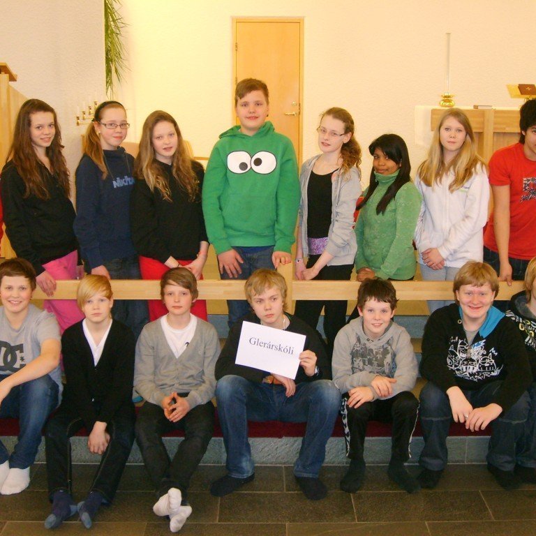 Fermingarfræðsluhópur vorið 2011 í Glerárkirkju.