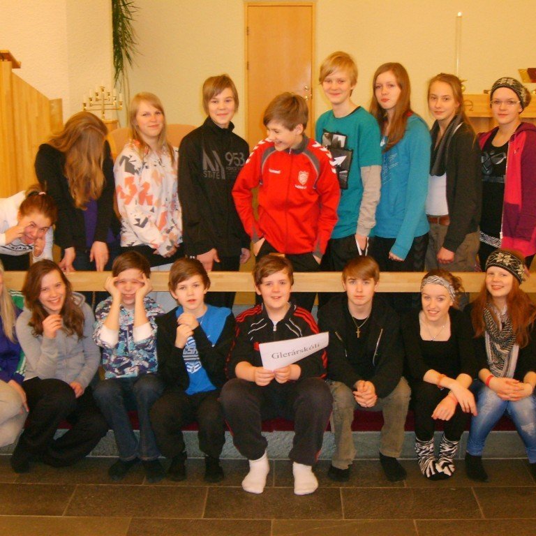 Fermingarfræðsluhópur vorið 2011 í Glerárkirkju.