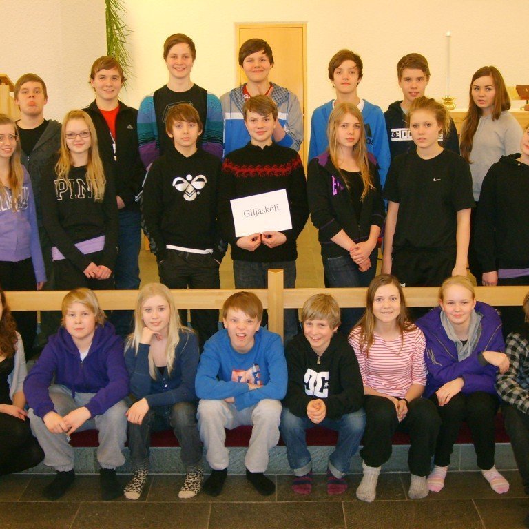 Fermingarfræðsluhópur vorið 2011 í Glerárkirkju.