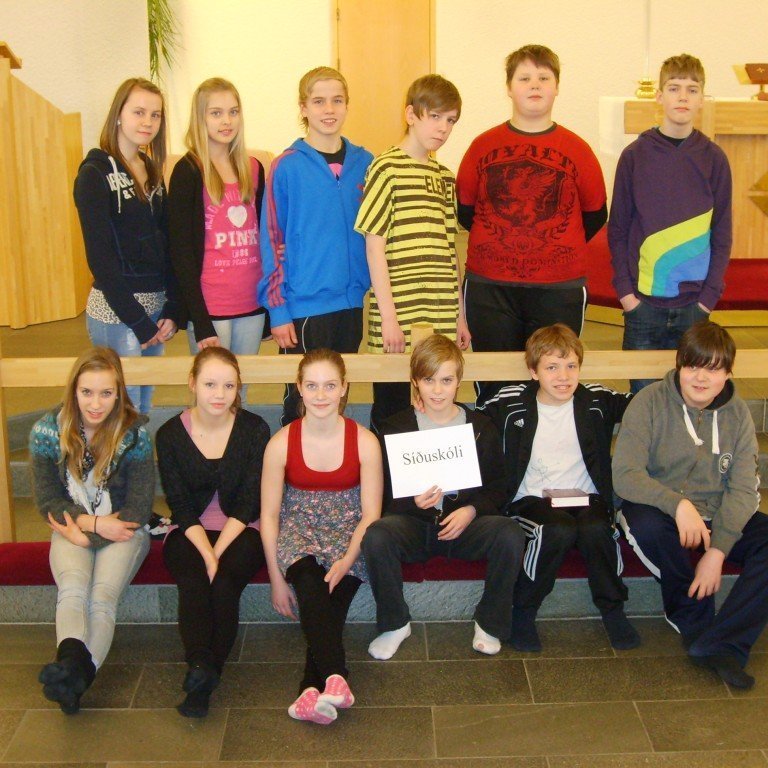 Fermingarfræðsluhópur vorið 2011 í Glerárkirkju.