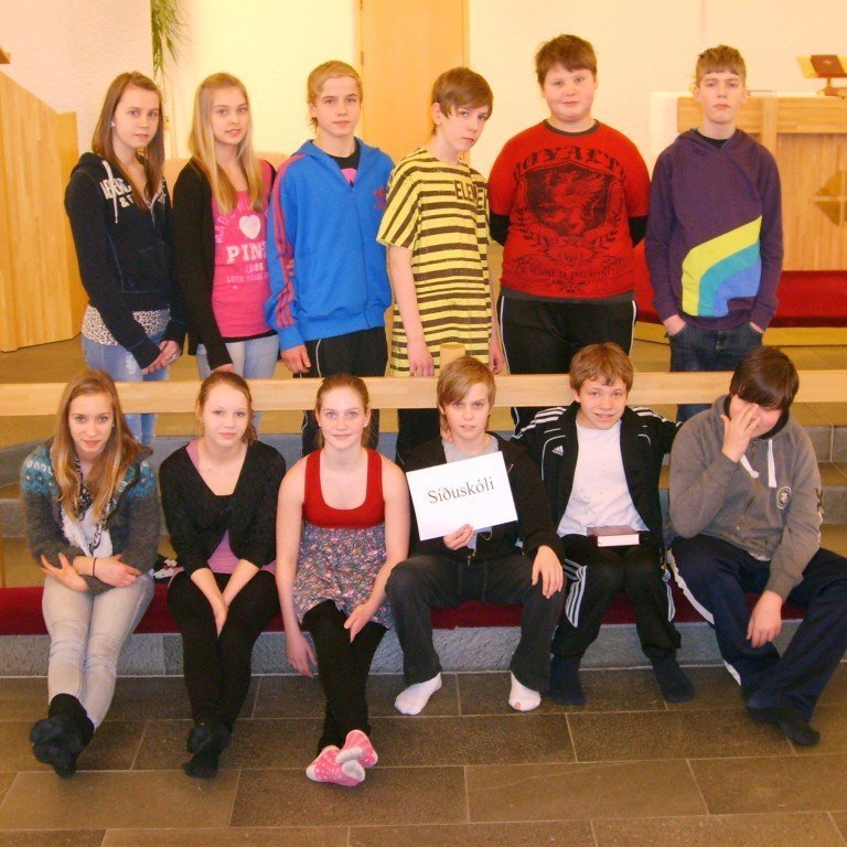 Fermingarfræðsluhópur vorið 2011 í Glerárkirkju.