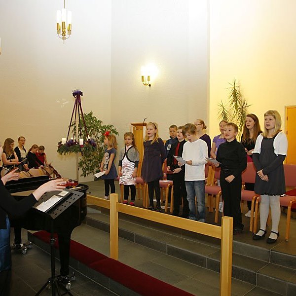 Frá fjölskylduguðsþjónustu í Glerárkirkju 18. desember 2011. Rúnar Þór frá Myndrún tók myndirnar.