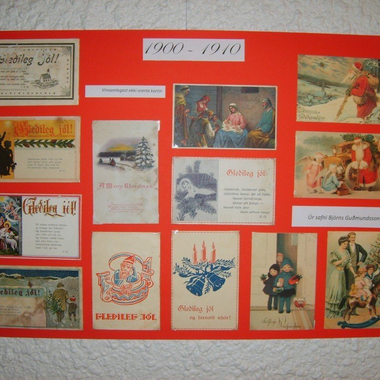 Jólakort úr safni Björns Guðmundssonar, flokkuð í safni hans sem kort frá árunum 1900 til 1910.

ATHS: Jólakort sem sýnir Askasleiki er samkvæmt Frímerkjablaðinu (2/2004 og 1/2009) eftir Kurt Zier. Þar kemur fram að þau hafi komið út eigi síðar en fyrir jólin 1944, en Kurt Zier flutti til landsins 1939. Þær upplýsingar stangast á við flokkun í safni Björns, en á bakhlið kortsins er jólakveðja, þar stendur efst 