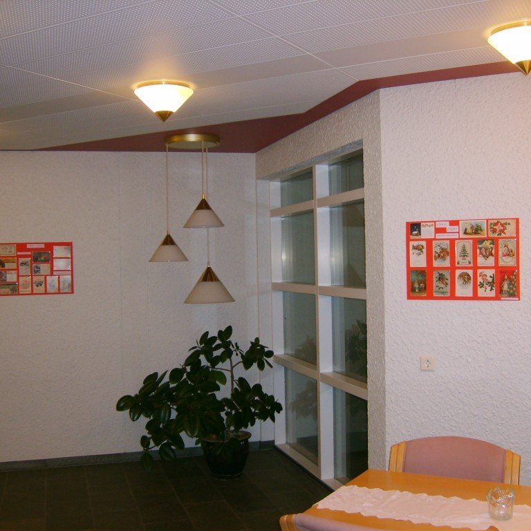 Frá jólakortasýningu á aðventu 2011 í Glerárkirkju.