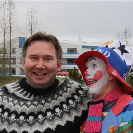 ,,Þú verður að setja þessa mynd á Facebook.