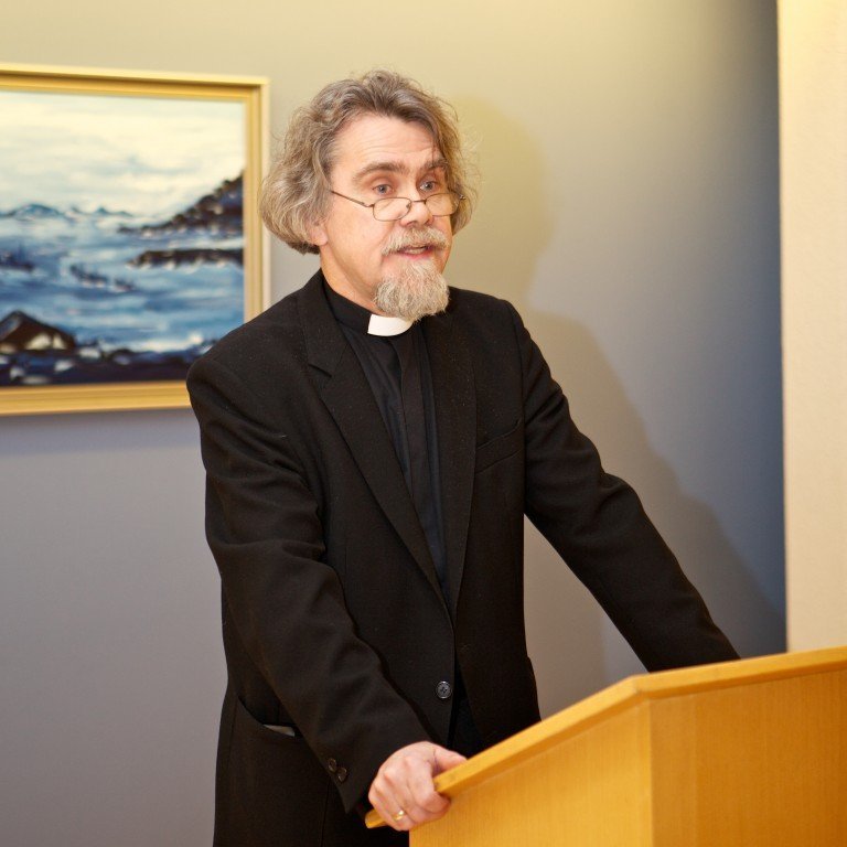 Hátíðardagskrá í tali og tónum fór fram í Glerárkirkju laugardaginn 8. desember 2012. Að lokinni stuttri helgistund í kirkjunni
var haldið í safnaðarsalinn þar sem dr. Hjalti Hugason flutti erindið 