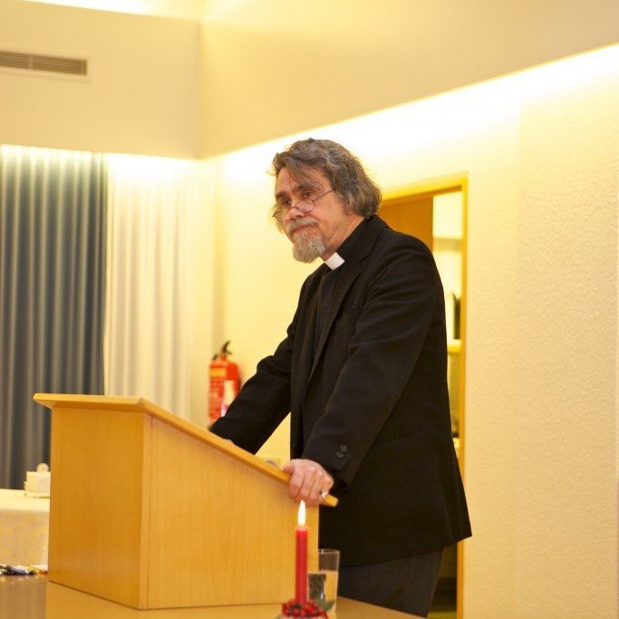 Hátíðardagskrá í tali og tónum fór fram í Glerárkirkju laugardaginn 8. desember 2012. Að lokinni stuttri helgistund í kirkjunni
var haldið í safnaðarsalinn þar sem dr. Hjalti Hugason flutti erindið 