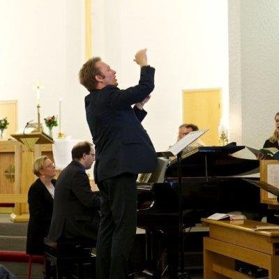 Kór Glerárkirkju ásamt einsöngvurum. Mynd: Bjarni Eiríksson.