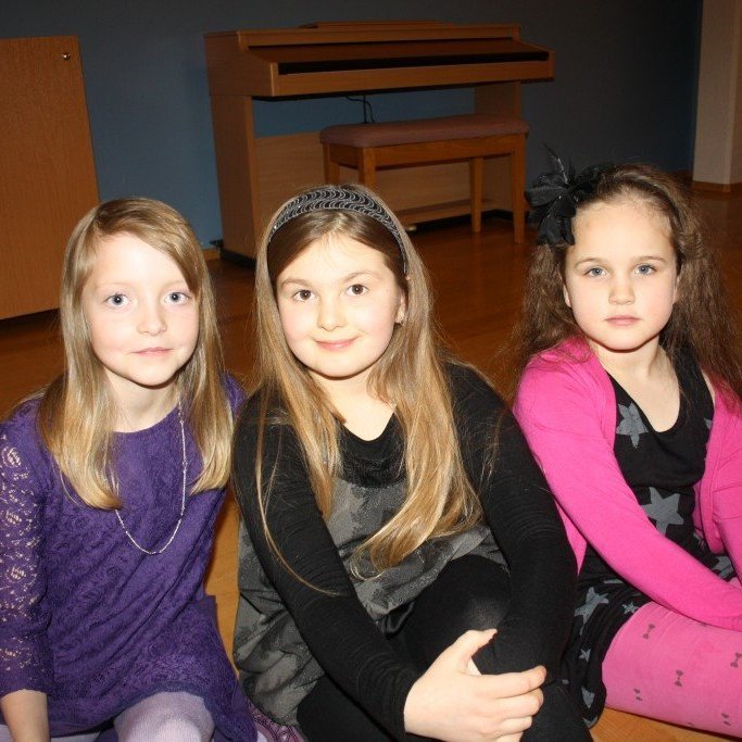 Baksvi&eth;s - allir a&eth; kl&aacute;rir fyrir a&eth;ventukv&ouml;ld.