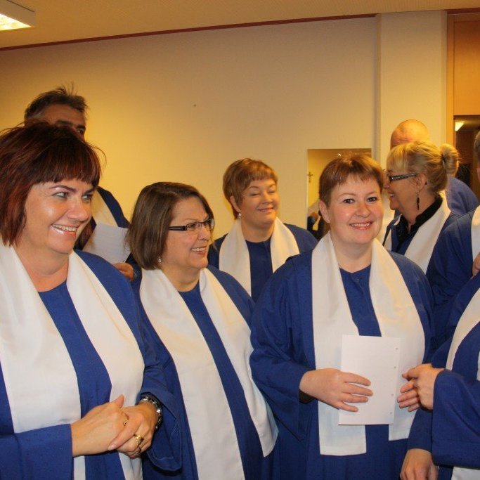 Baksvi&eth;s - allir a&eth; kl&aacute;rir fyrir a&eth;ventukv&ouml;ld.