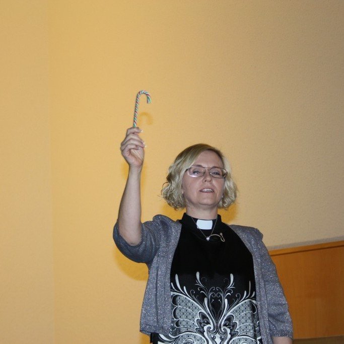 Sr. Arna &Yacute;rr sag&eth;i fr&aacute; fl&ouml;kkus&ouml;gu um hvernig brj&oacute;stsykurstafurinn var&eth; til sem j&oacute;laskraut