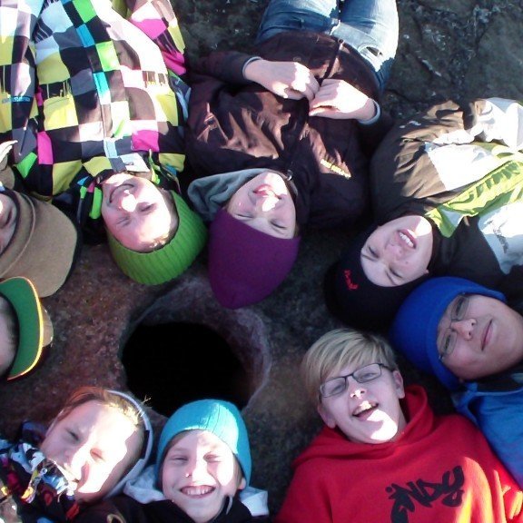 Vi&eth; Gvendarbrunn &aacute; H&oacute;lum &iacute; Hjaltadal