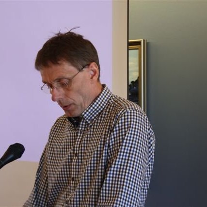 glerarkirkja2jun12-3-