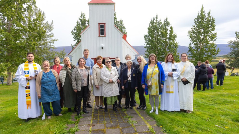 Hilmar Friðjónsson tók myndina.
Félagar í Kór Glerárkirkju, Petra Björk Pálsdóttir organisti og víg&hellip;