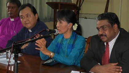 Aung San Suu Kyi segir þörf á nýjum aðferðum við sáttargjörð