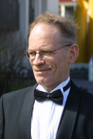 Björn Teitsson segir ferðasögur á samveru eldri borgara