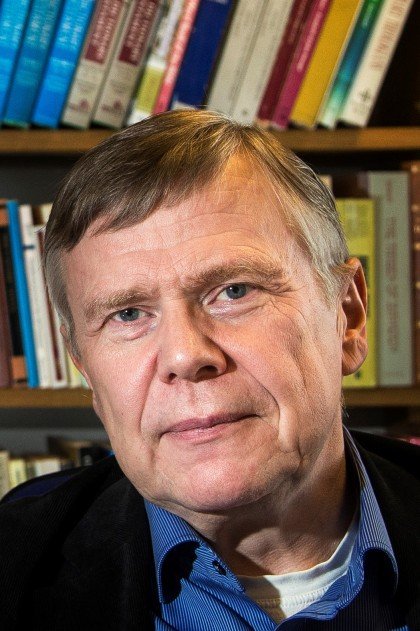 Föstudagurinn langi: Íhuganir undir krossinum