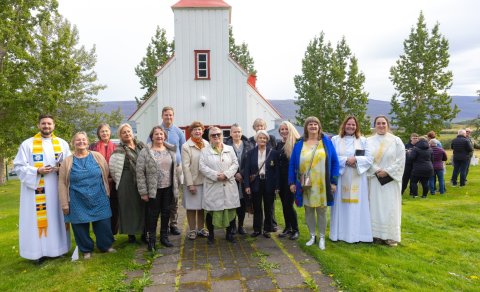 Hilmar Friðjónsson tók myndina.
Félagar í Kór Glerárkirkju, Petra Björk Pálsdóttir organisti og víg&hellip;