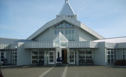 Glerárkirkja auglýsir eftir kirkjuverði.