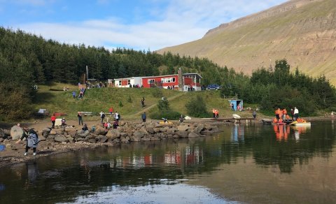 Hólavatn á góðum sumardegi