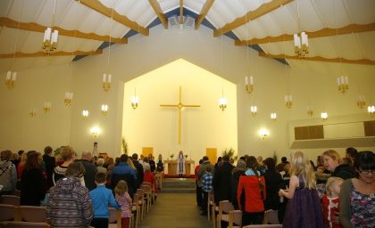 Helgihald í Glerárkirkju um hvítasunnuna