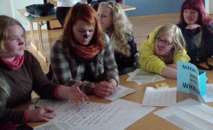 60 ungmenni í mannréttindafræðslu