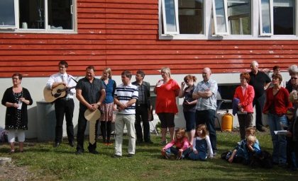 Nýtt hús vígt á Hólavatni