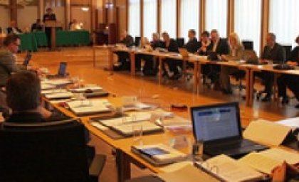 Hugmyndir um sameiningar prófastsdæma og prestakalla